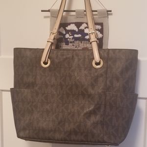 Michael Kors Tote